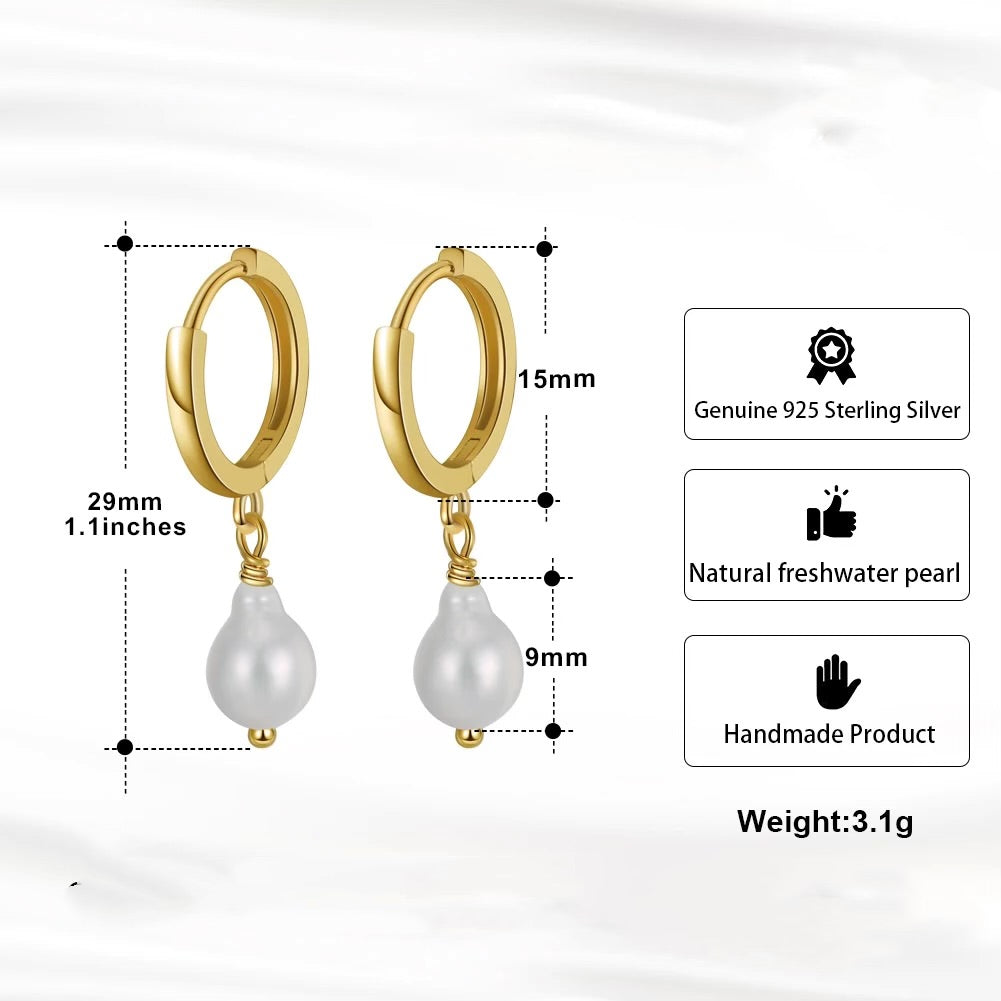 Small Hoop Earrings with Baroque Pearls Gold