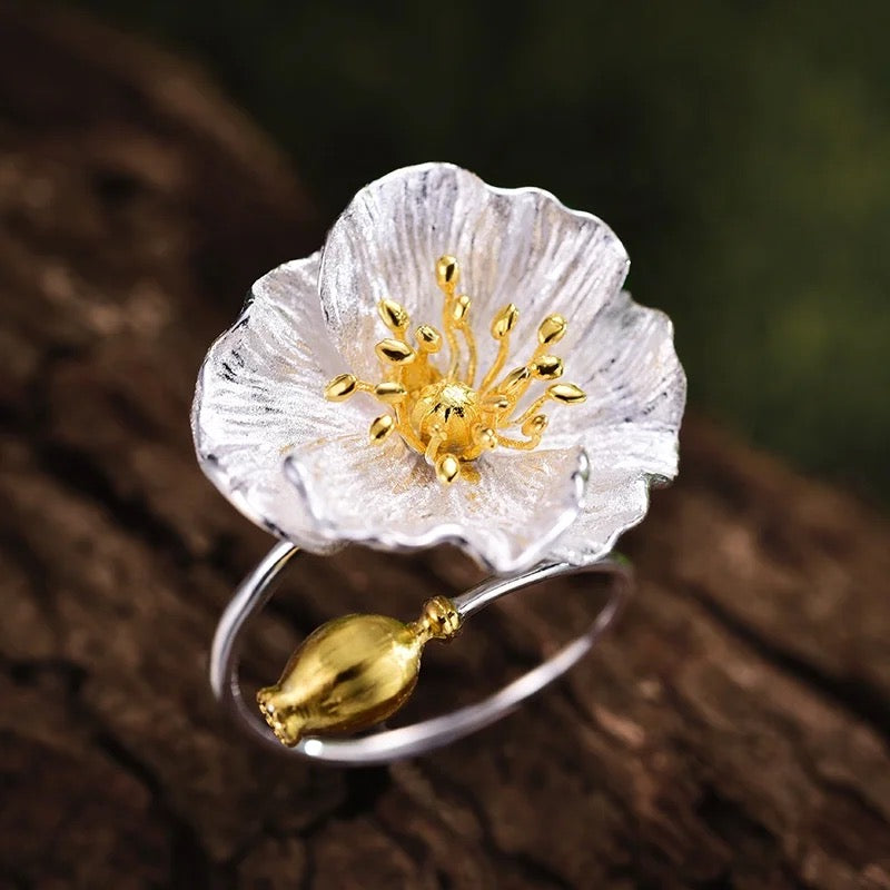 Handgefertigte Ohrringe und Ring "Blühende Mohnblume"