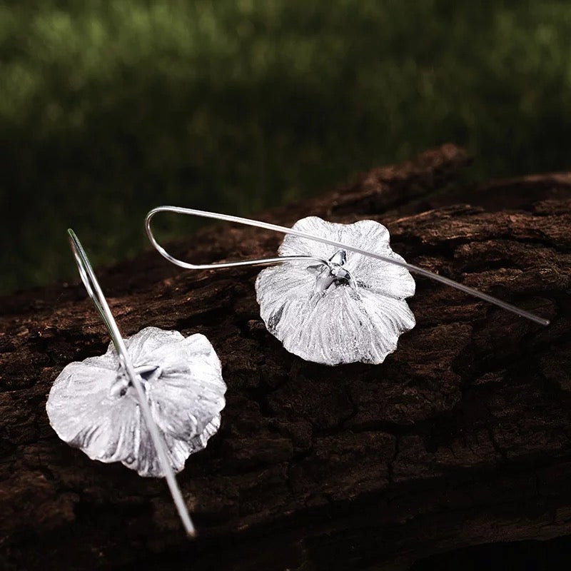 Handgefertigte Ohrringe und Ring "Blühende Mohnblume"