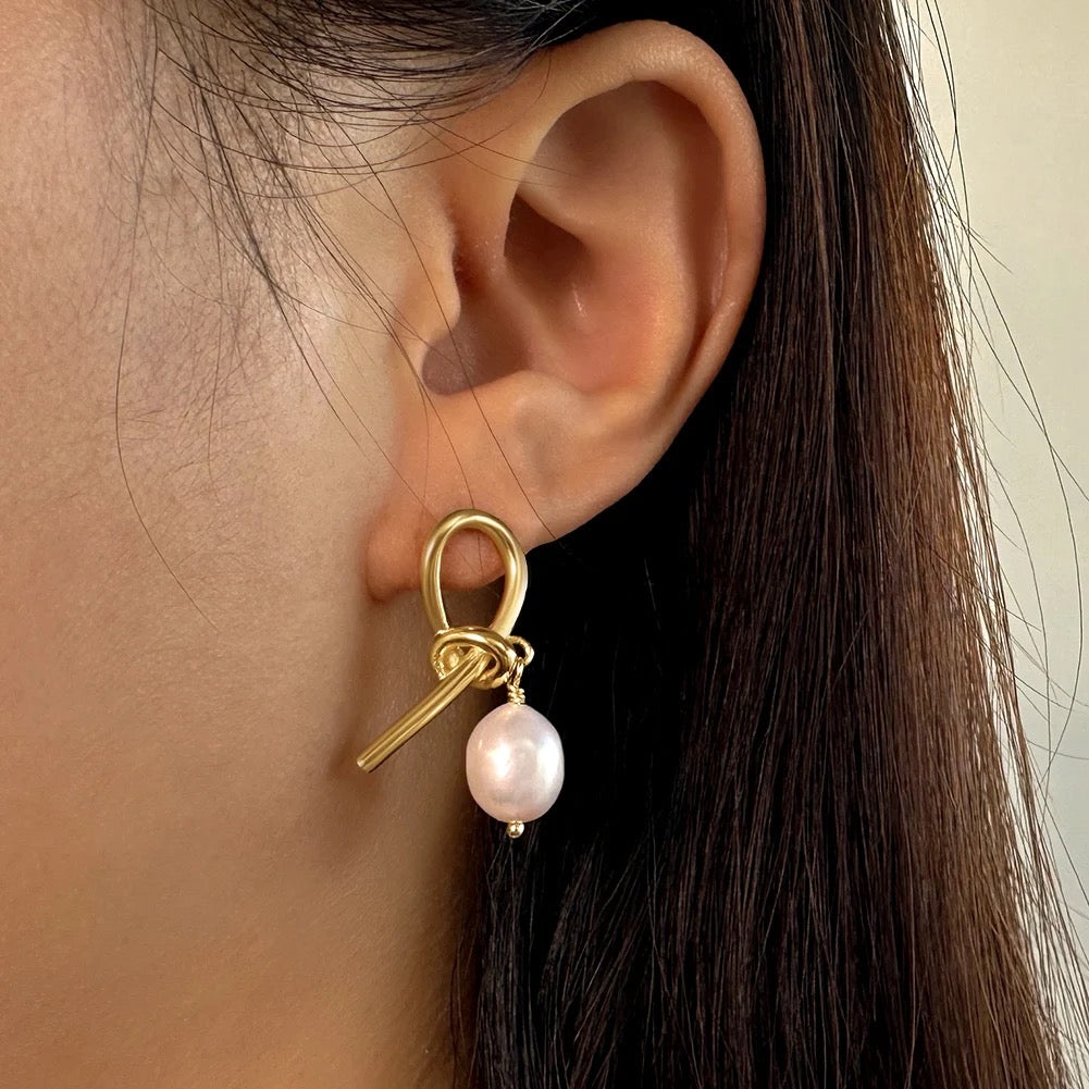 Pearl Earrings Bow with Pearl