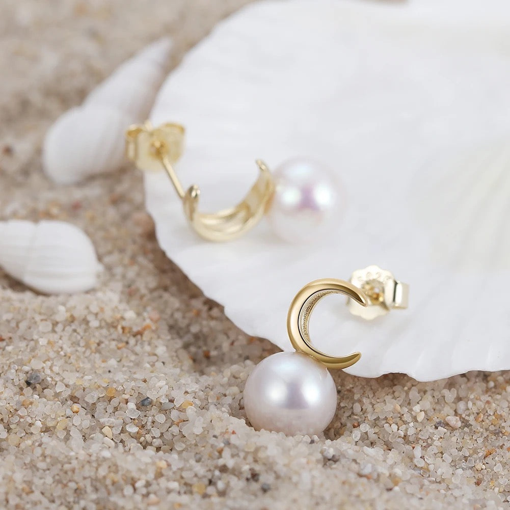 Handmade minimalist moon and pearl earrings