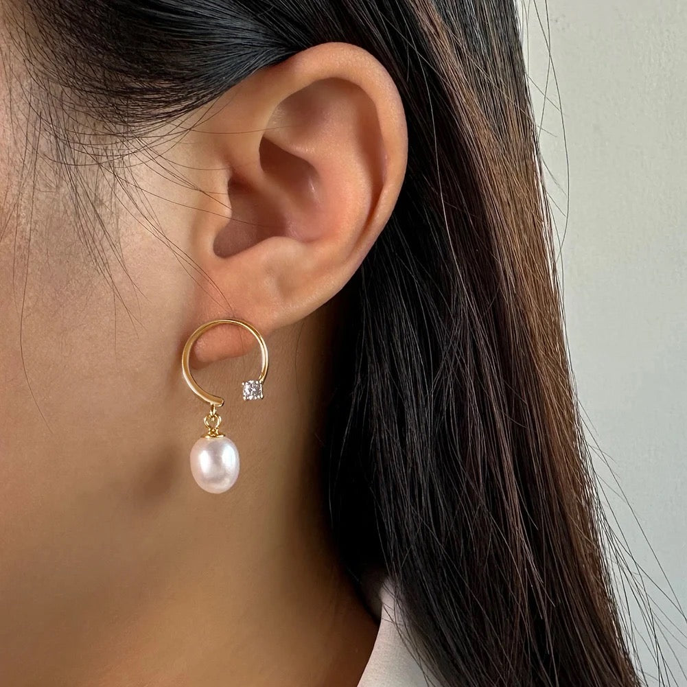 Handmade minimalist circle earrings with zircon stones and pearl