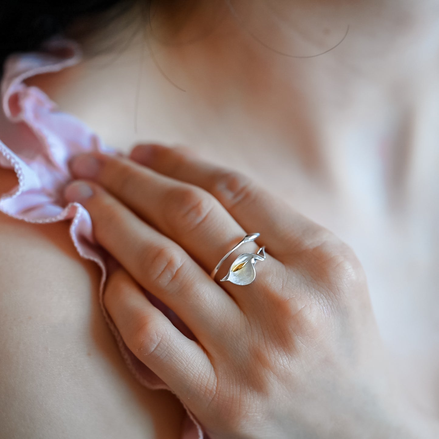 Handgefertigter Ring Calla Lilie, 925er Silber, 18KGold