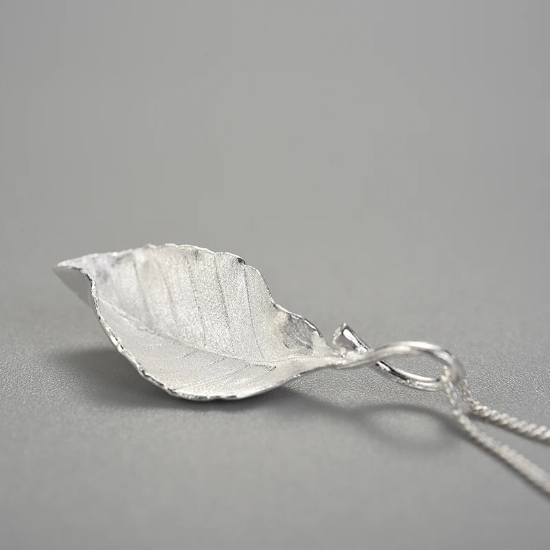 Necklace "Flying Autumn Leaf", 925 silver, 18K gold