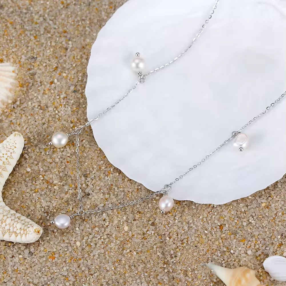 Dainty minimalist necklace with 5 freshwater pearls, 925 silver 14K gold