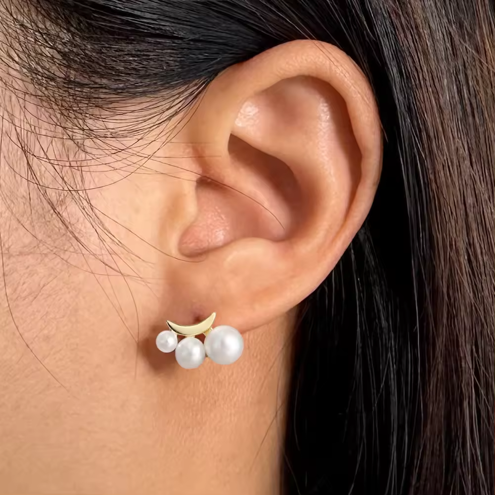 Minimalist Stud Earrings 3 Pearls