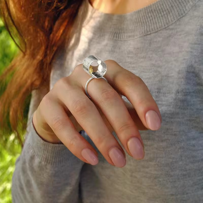Ring "Meeting Love" girl or boy with cat, 925 silver, 18K gold