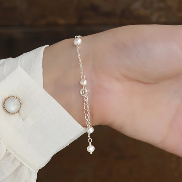 Handgefertigtes zartes Armband, 925er Silber, Süßwasserperle