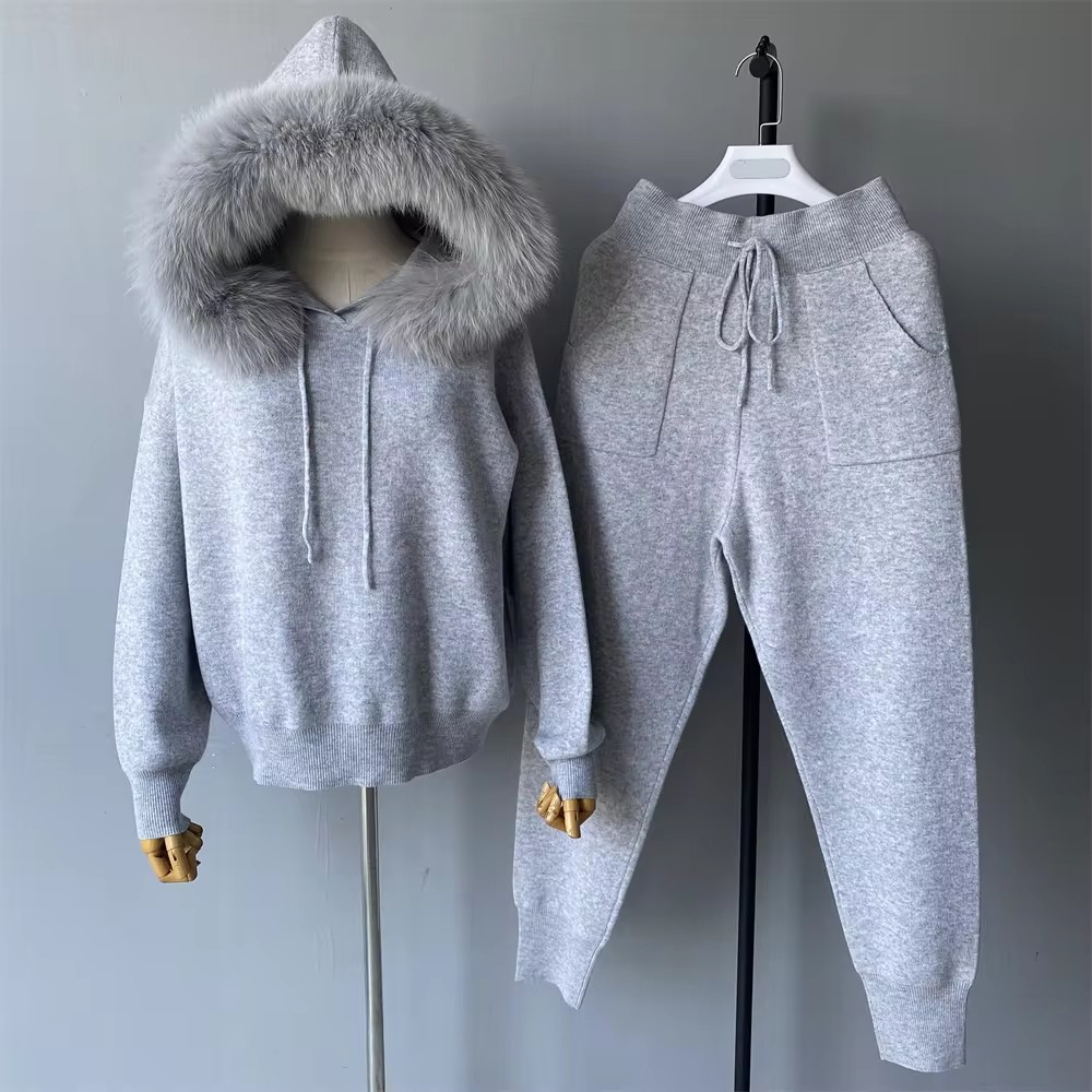 Women's cashmere suit with hood, light grey