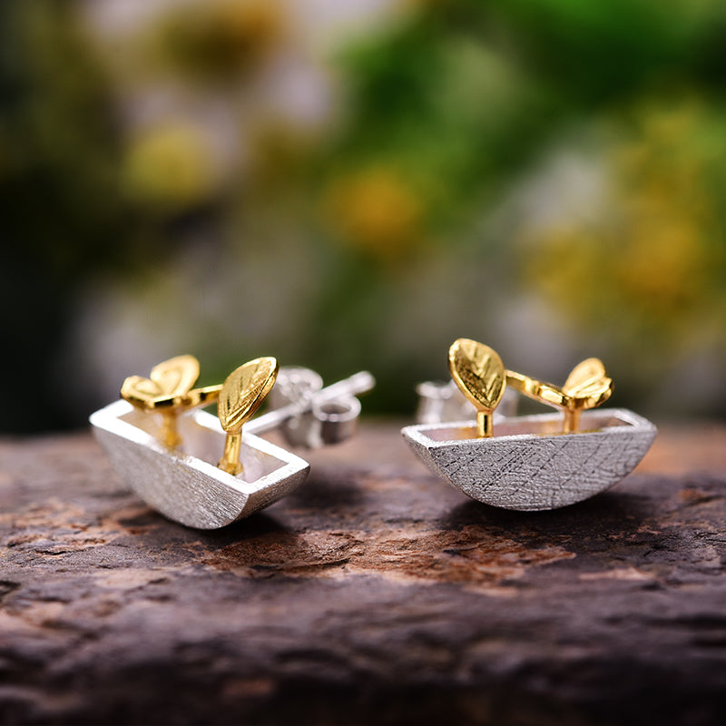 Small garden butterflies and flower stud earrings