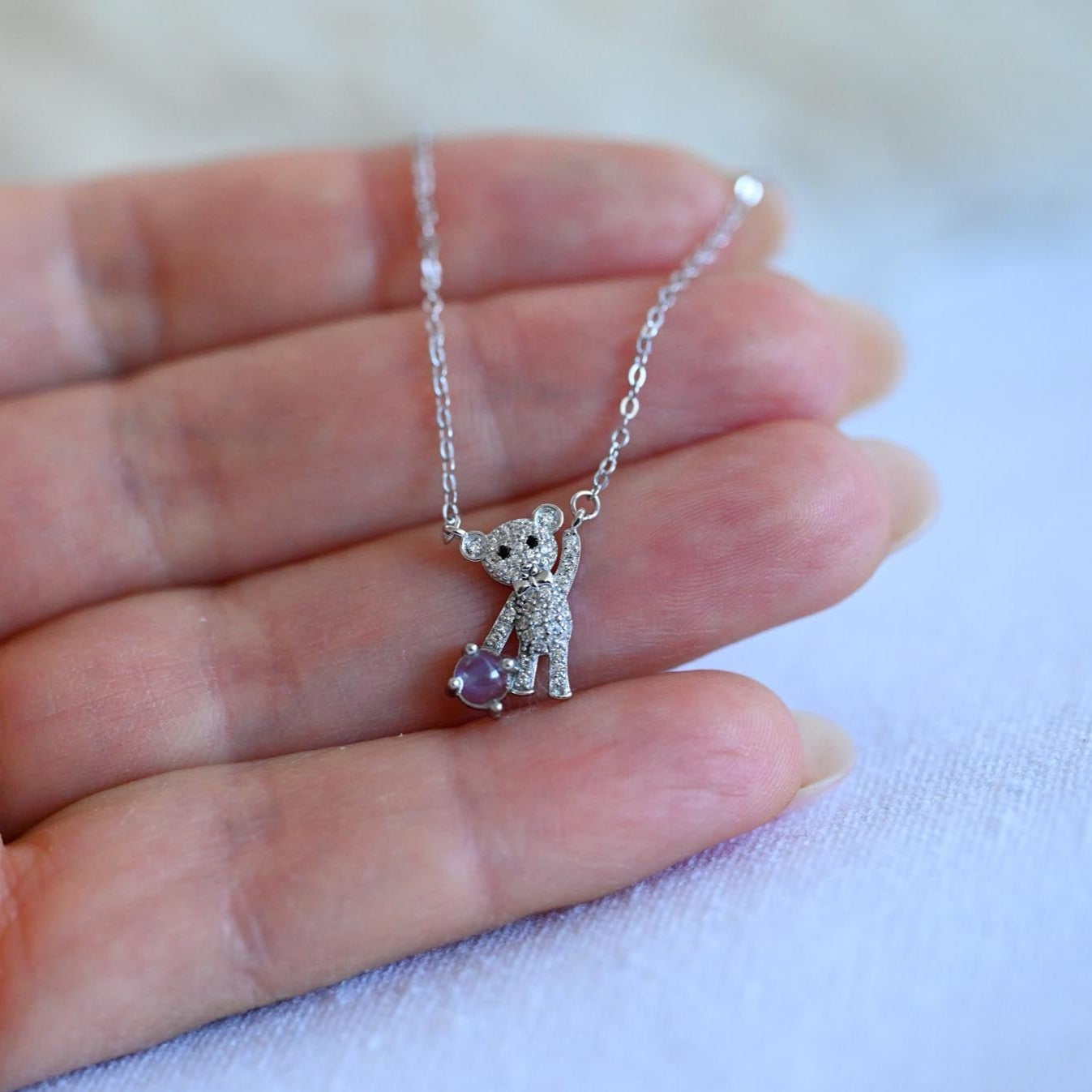 Necklace with teddy bear pendant moonstone