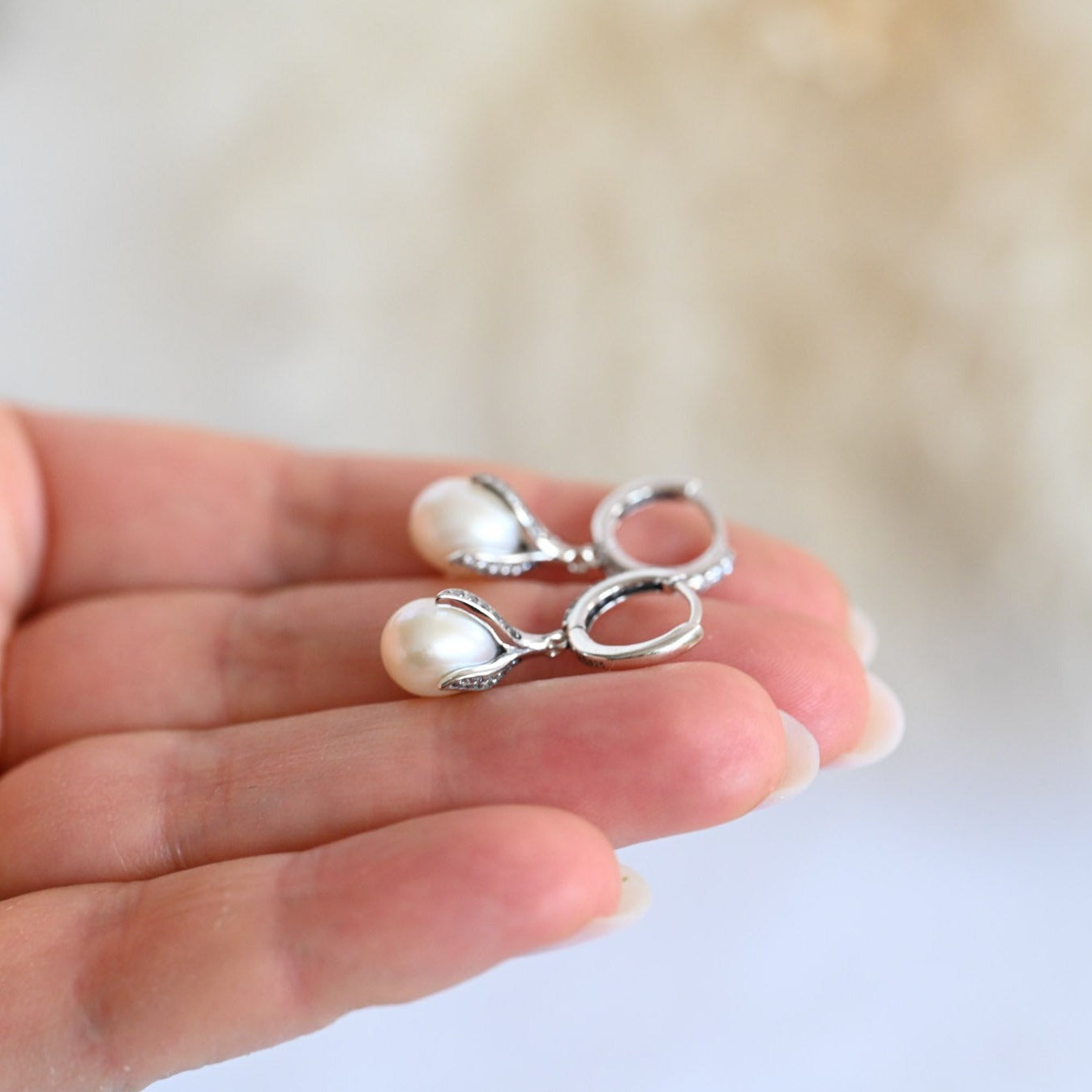 Handmade pearl earrings delicate flower, natural pearls, 925 silver