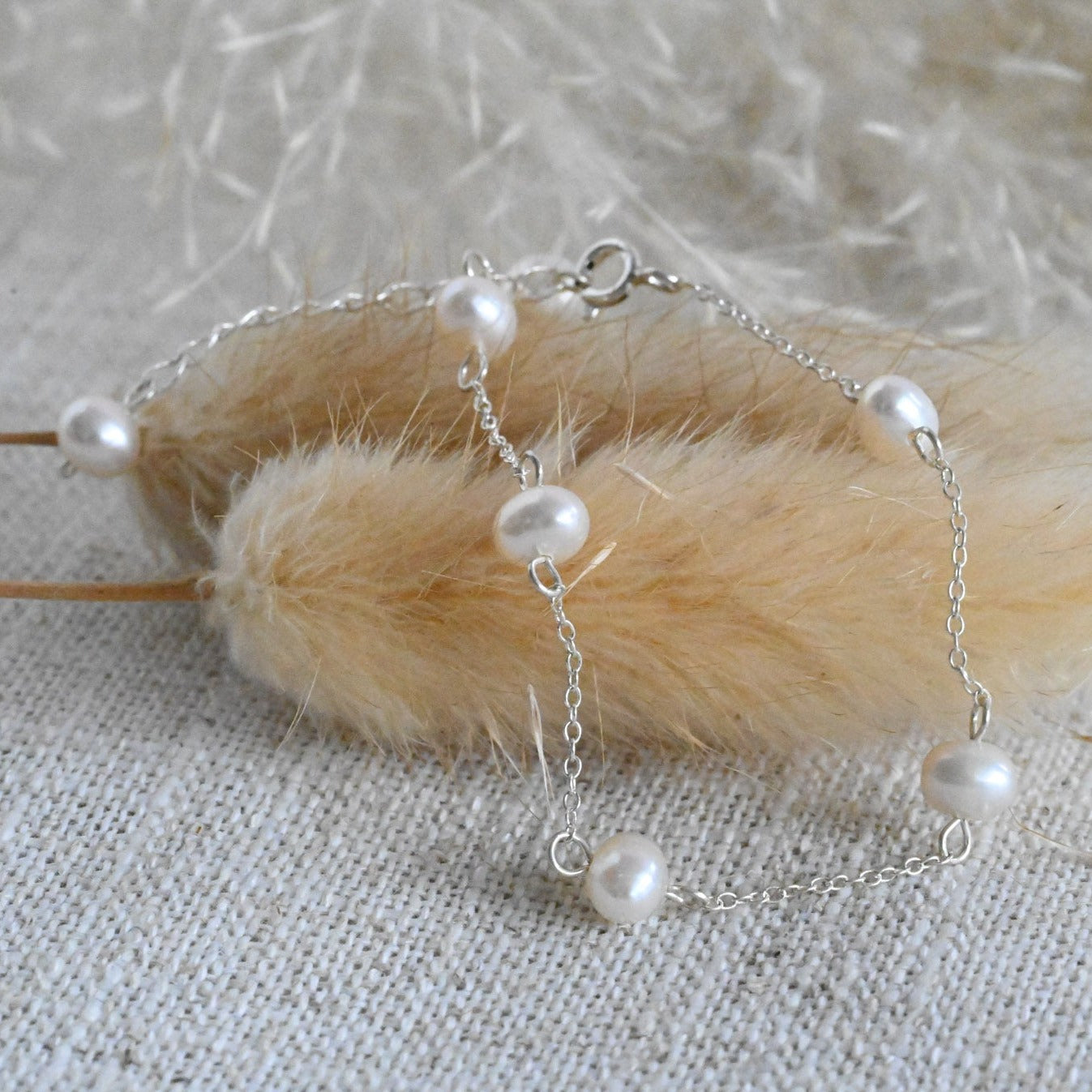 Handmade delicate bracelet, 925 silver, freshwater pearl