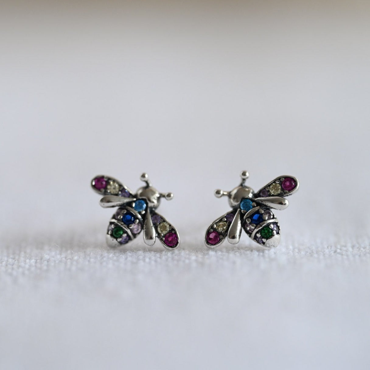 Cute minimalist earrings – Dainty bee stud earrings bee rainbow