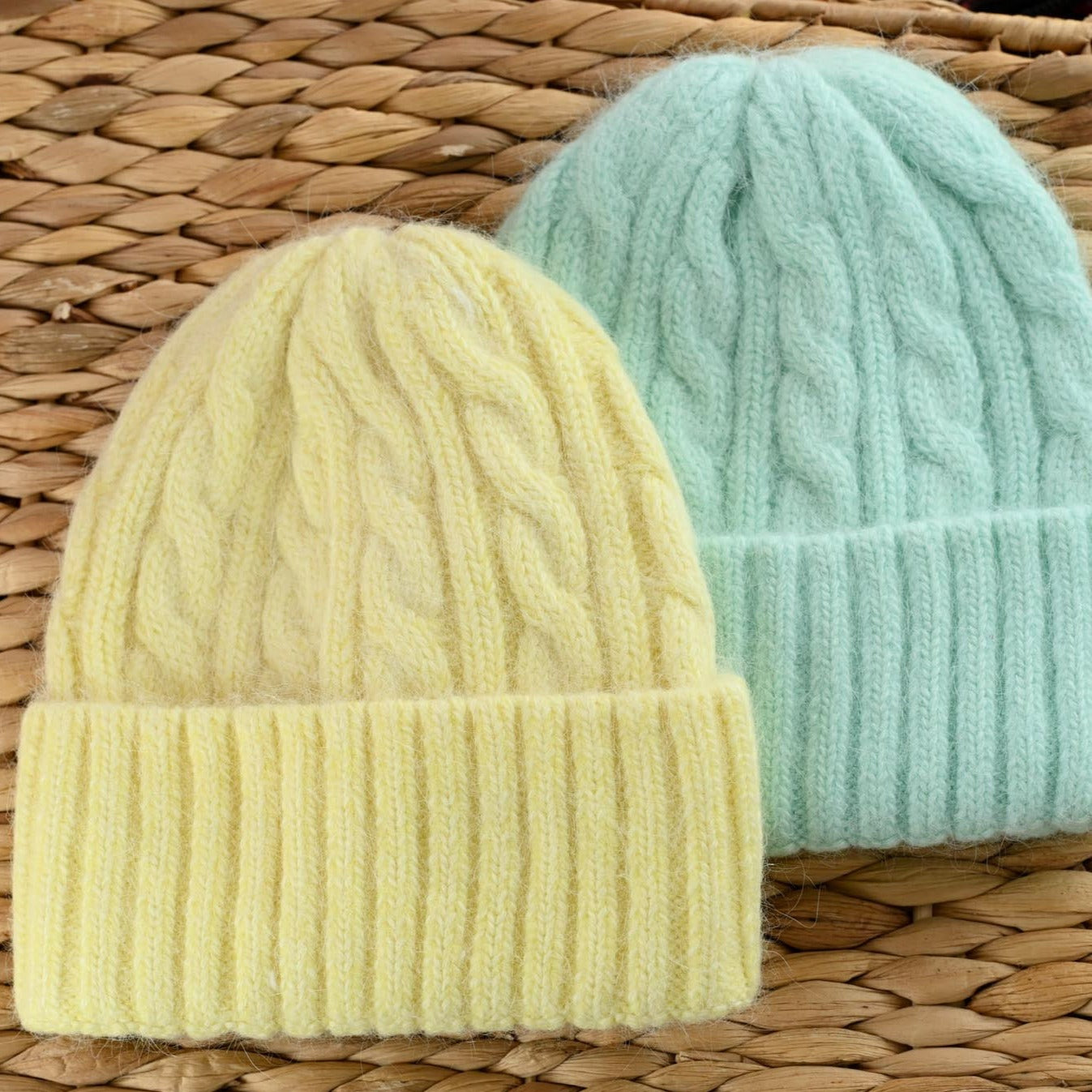 Warme flauschige Angora Wolle Beanie, gelb