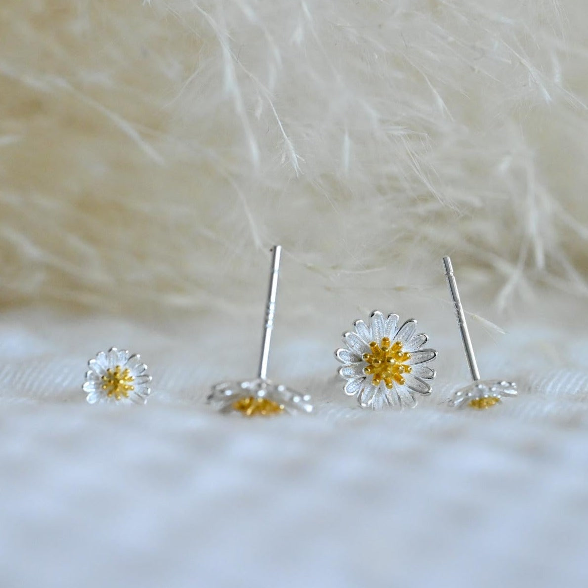 Daisy Stud Earrings, 925 Silver, 18K Gold