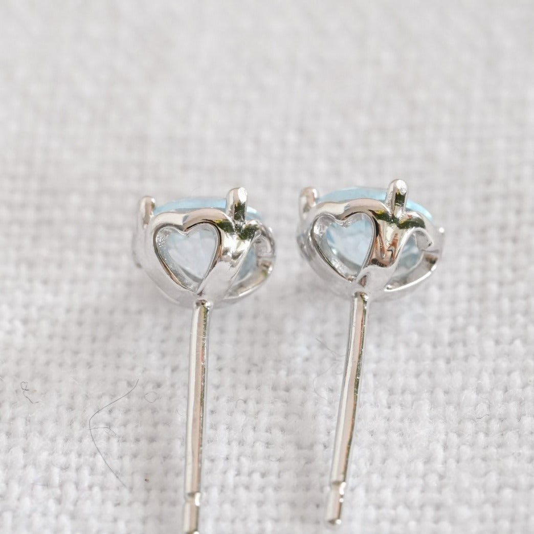 Small stud earrings with natural topaz, 6mm, 925 silver