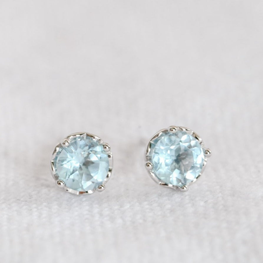 Small stud earrings with natural topaz, 6mm, 925 silver