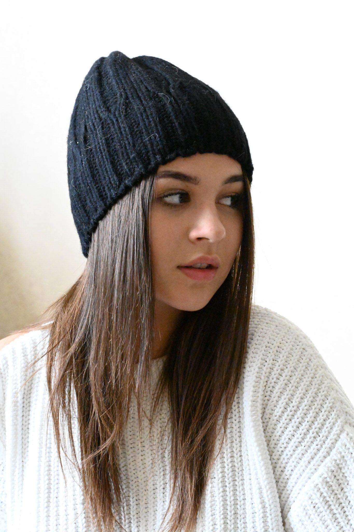 100% Merino wool soft thin winter hat for women, black