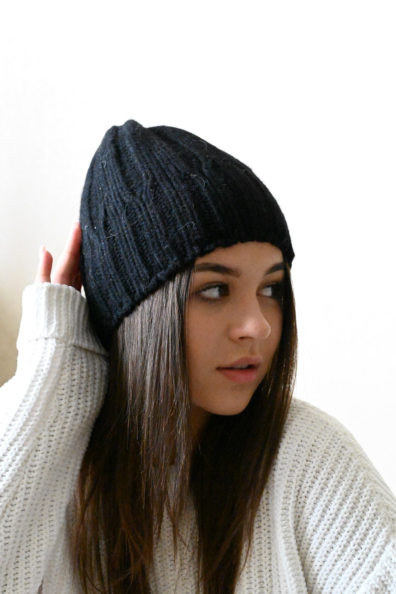 100% Merino wool soft thin winter hat for women, black