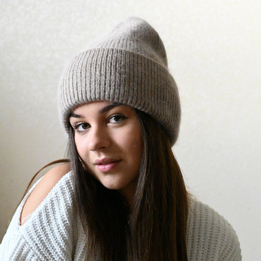 Warme, weiche und flauschige Angora Beanie, cappuccino