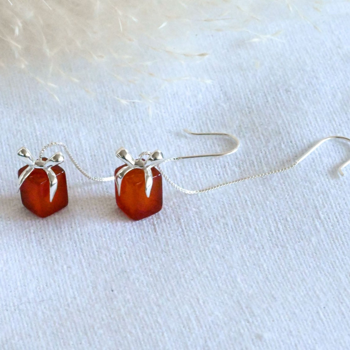 Handmade hanging earrings gift box agate