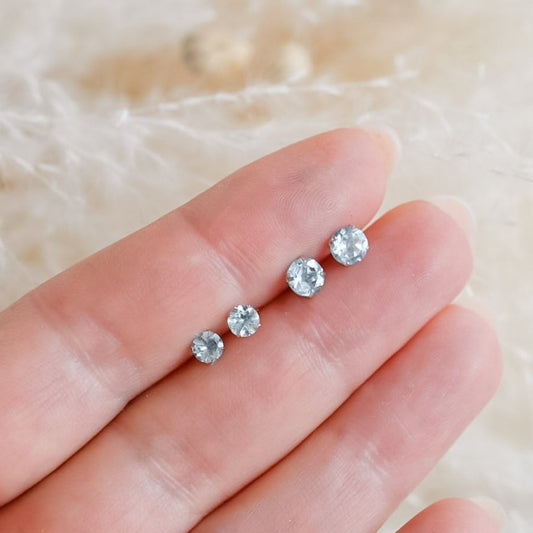 Mini stud earrings with natural topaz, 5mm and 4mm, 925 silver