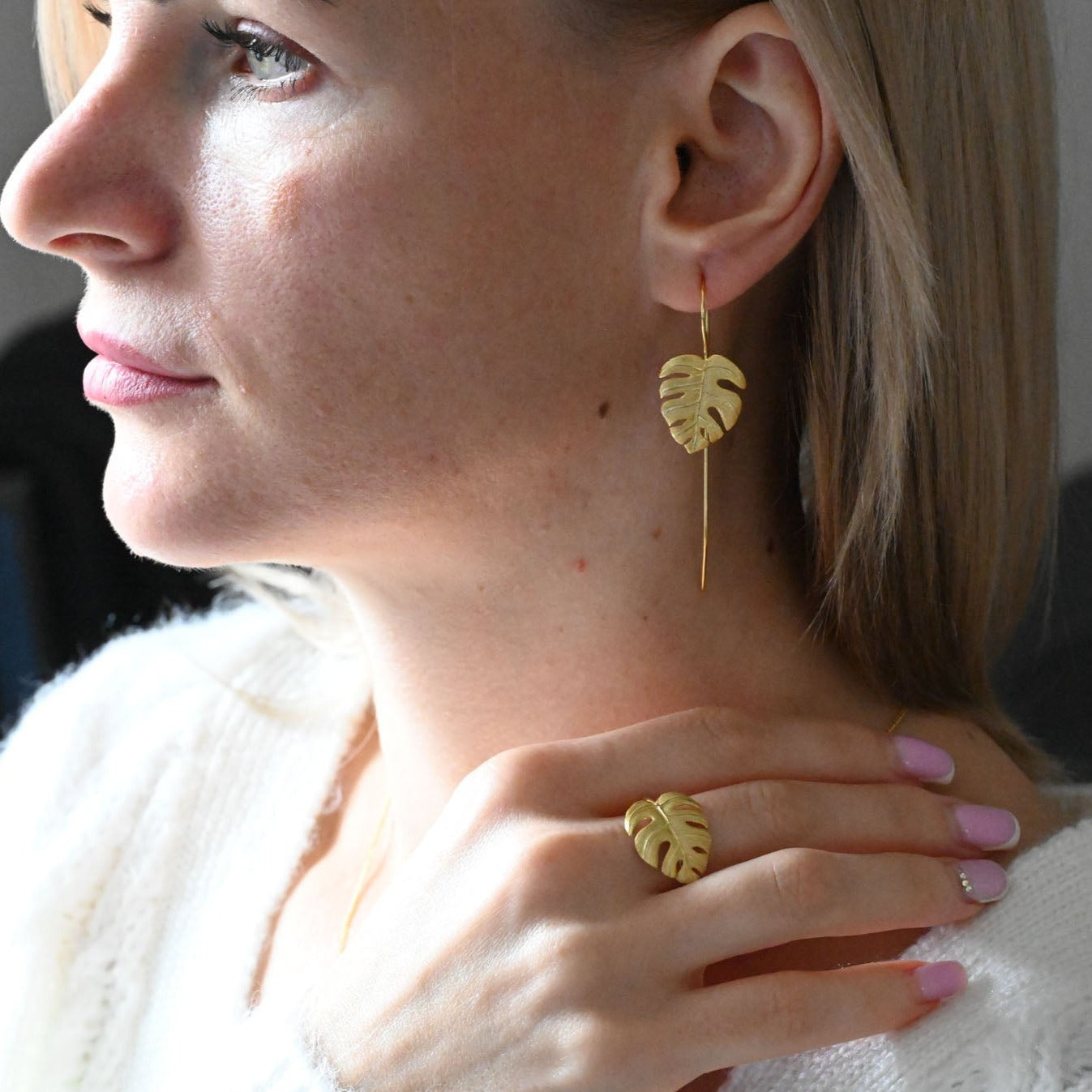 Monstera leaf earrings and ring