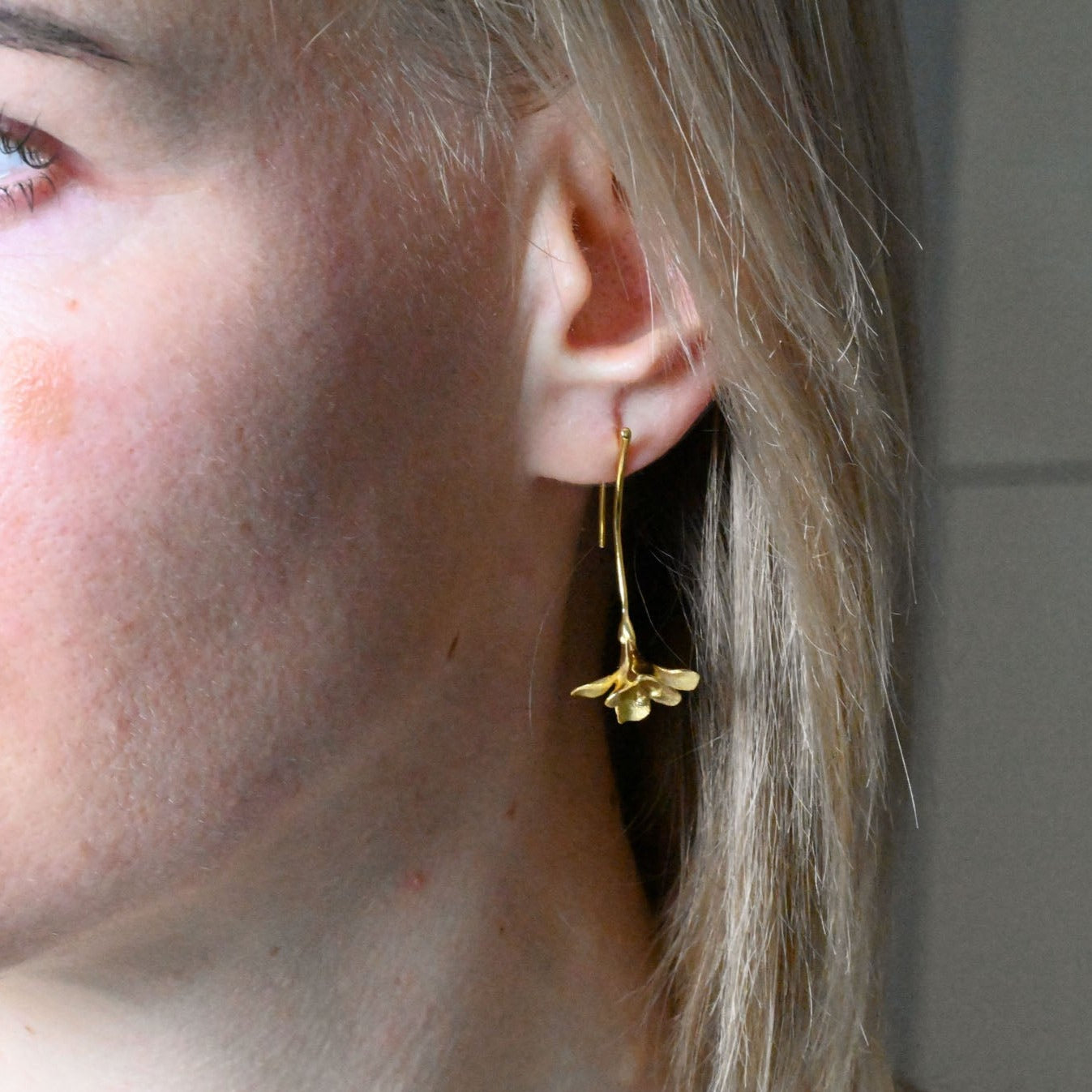 Handmade earrings large freesia, 925 silver, 18K gold