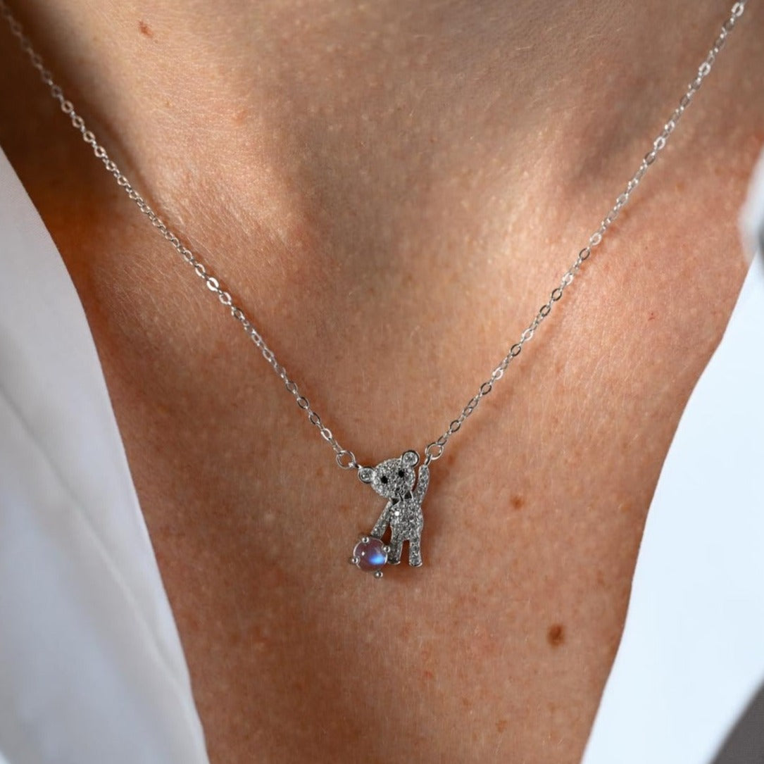 Necklace with teddy bear pendant moonstone