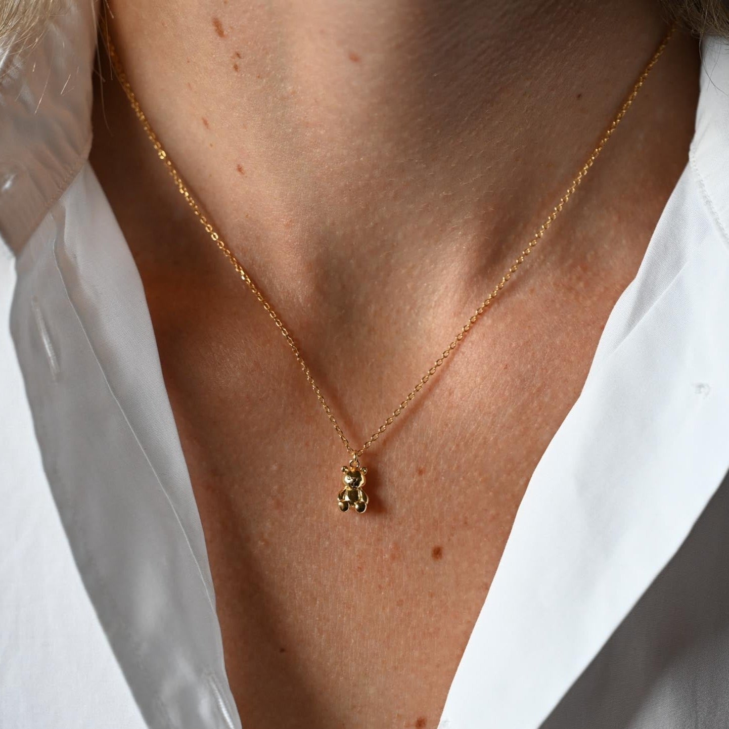 Minimalist cute necklace with teddy bear pendant gold