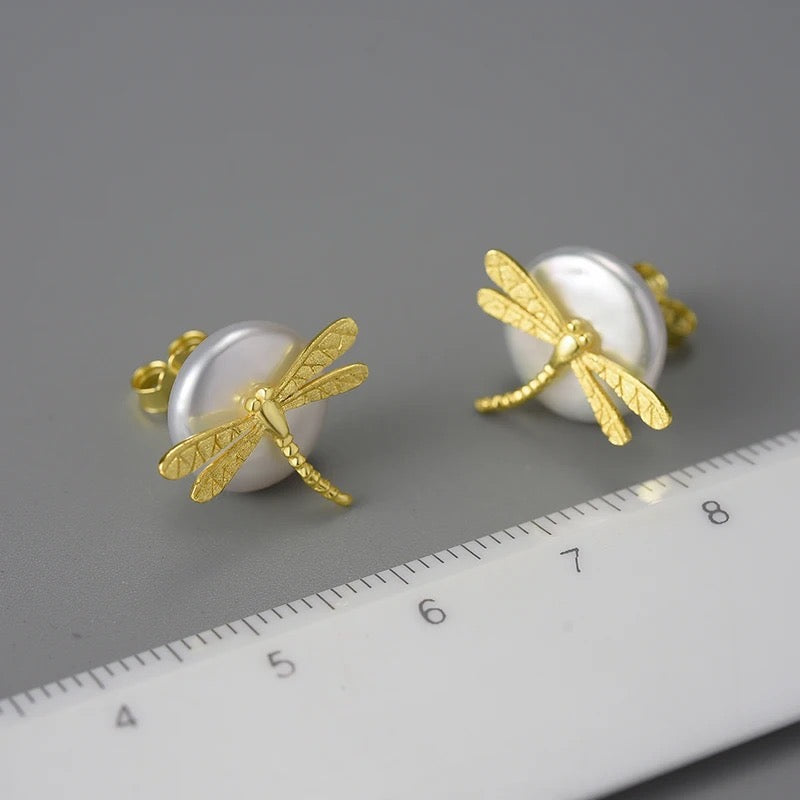 Pearl earrings with small dragonflies, 925 silver, 18K gold