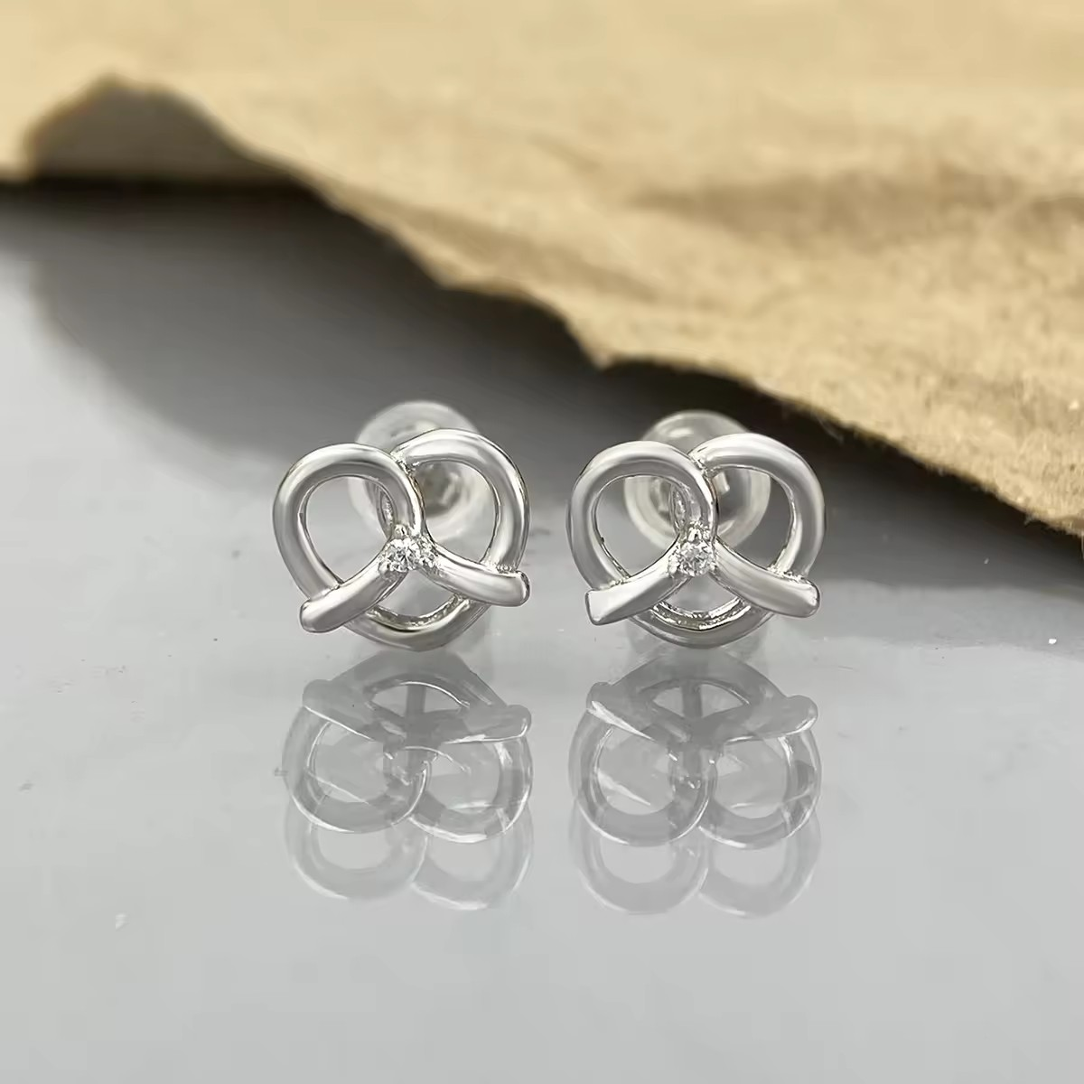 Small Breze Stud Earrings, 925 Sterling Silver, 18K Gold