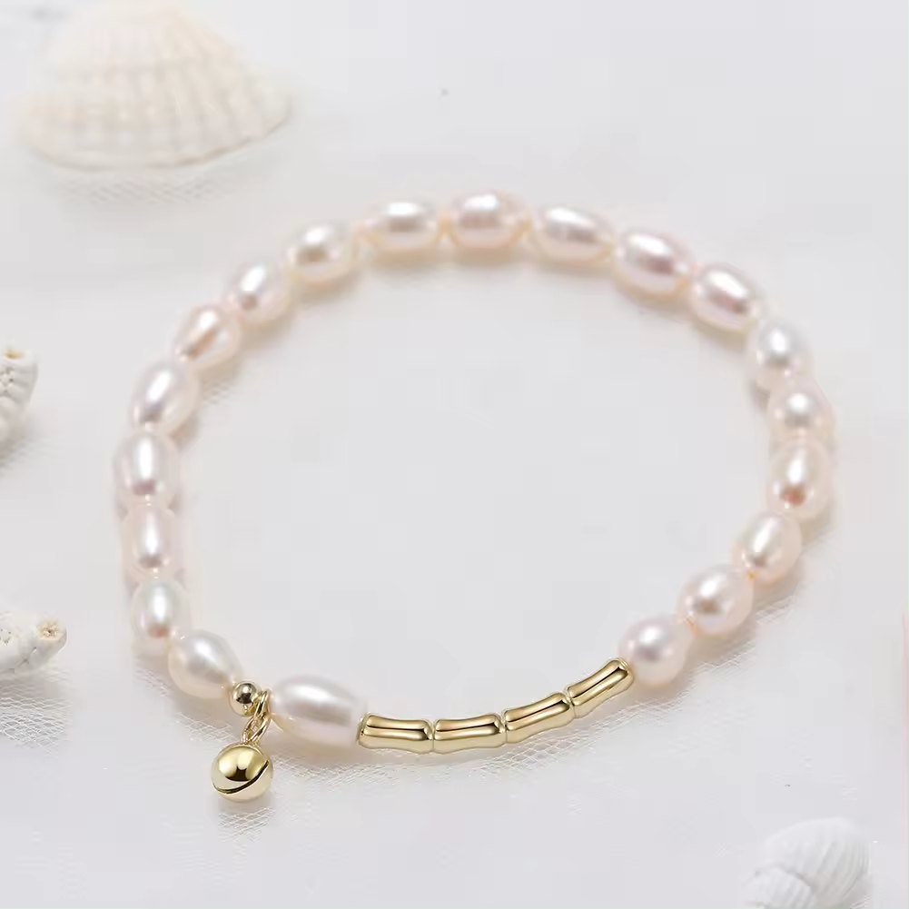 pearl bracelet with bead pendant