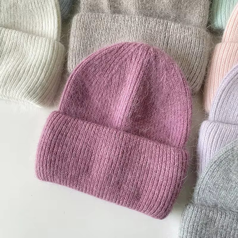 Warme, weiche und flauschige Angora Beanie, flieder